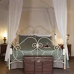 Porolithos Boutique Родос