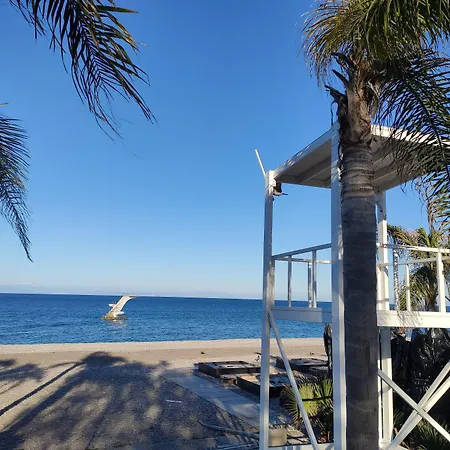 Porolithos Boutique Hotell