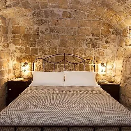 Porolithos Boutique Hotel