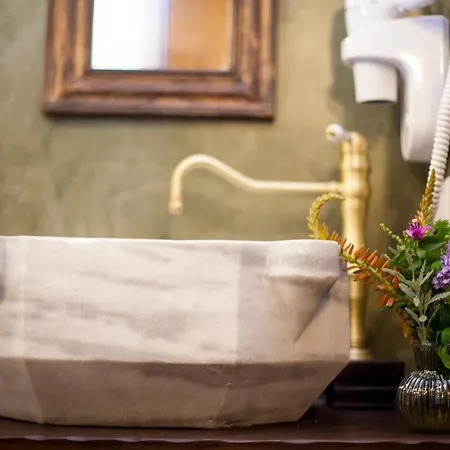Porolithos Boutique Hotel
