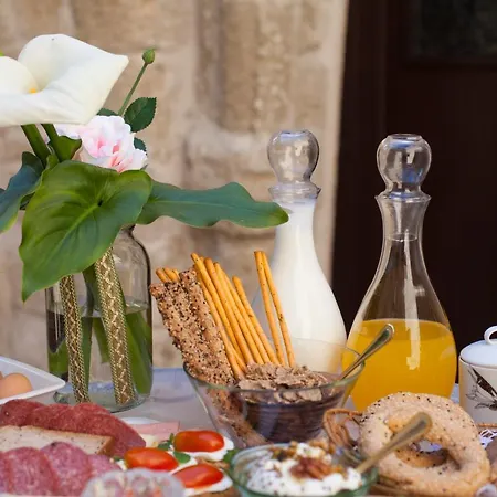 Porolithos Boutique Hotell