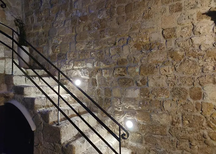 Porolithos Boutique *