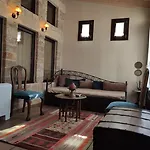 Porolithos Boutique *