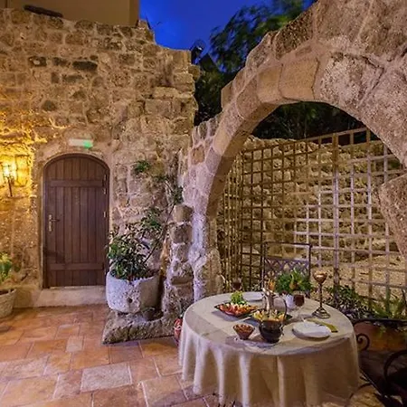 Porolithos Boutique Hotel